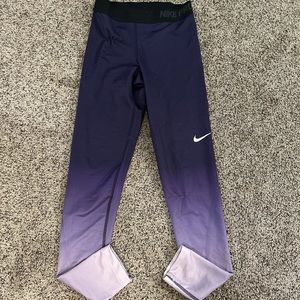 Small Nike Pro leggings in purple